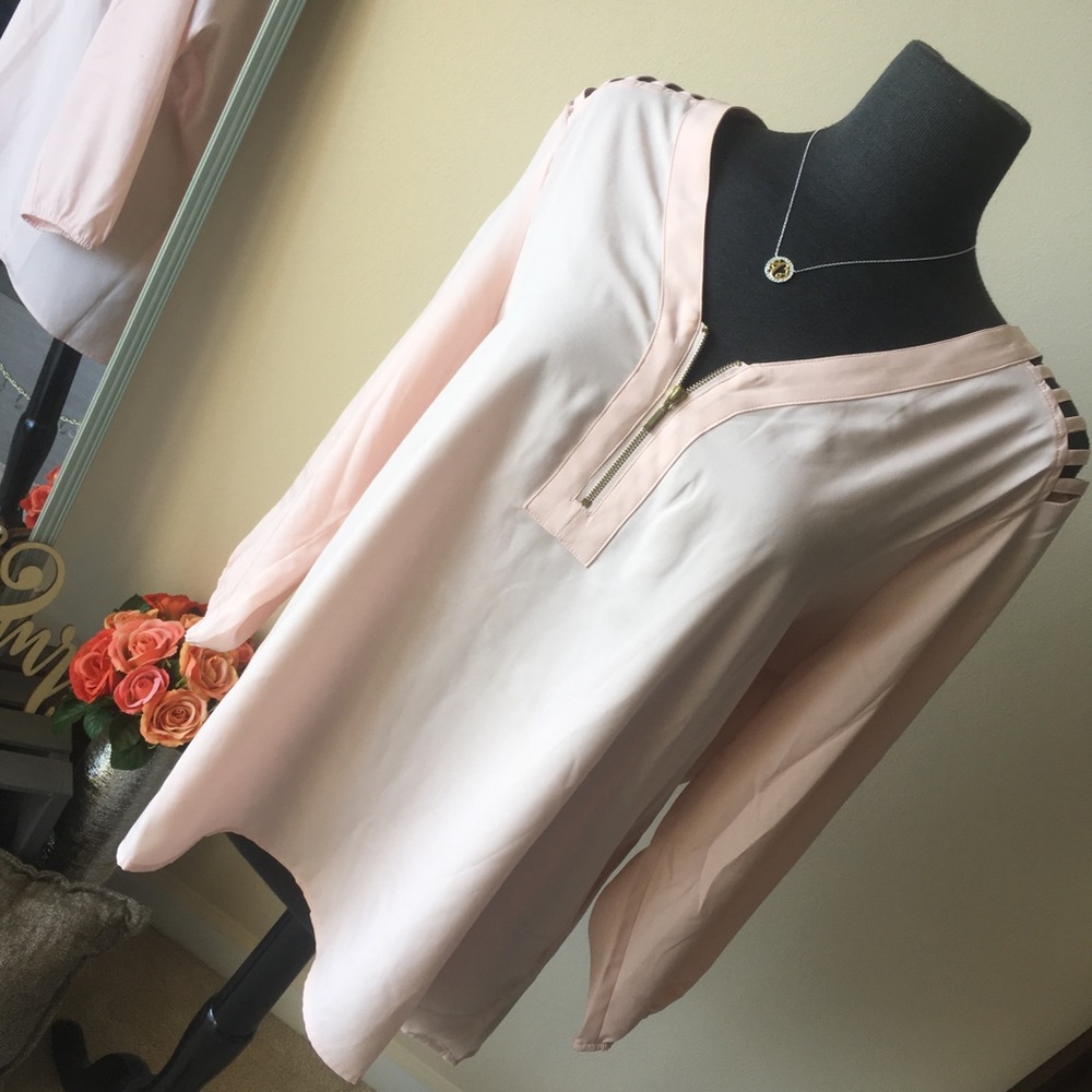 Charming Charlie’s Blush Blouse NWOT XL